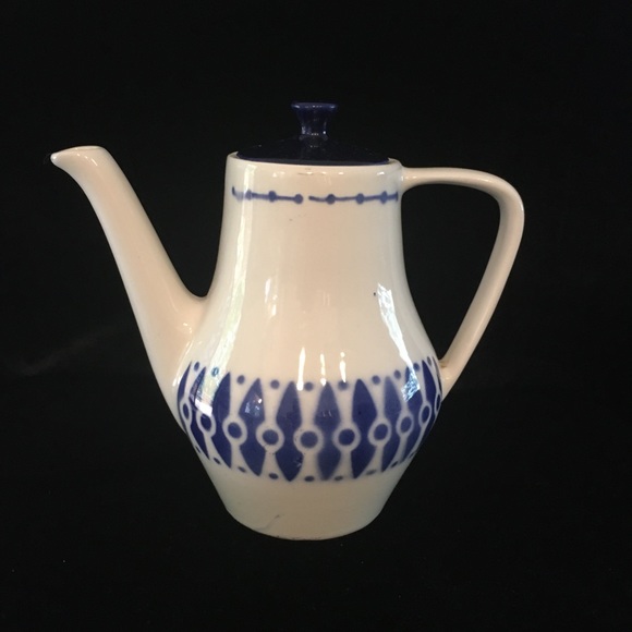 Vintage Teapot - Picture 3 of 6